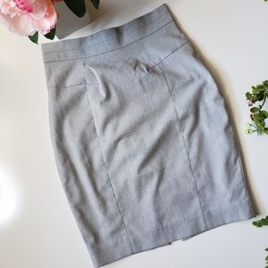 H&M Gray Skirt 🖤 Size 4 - Nice!!